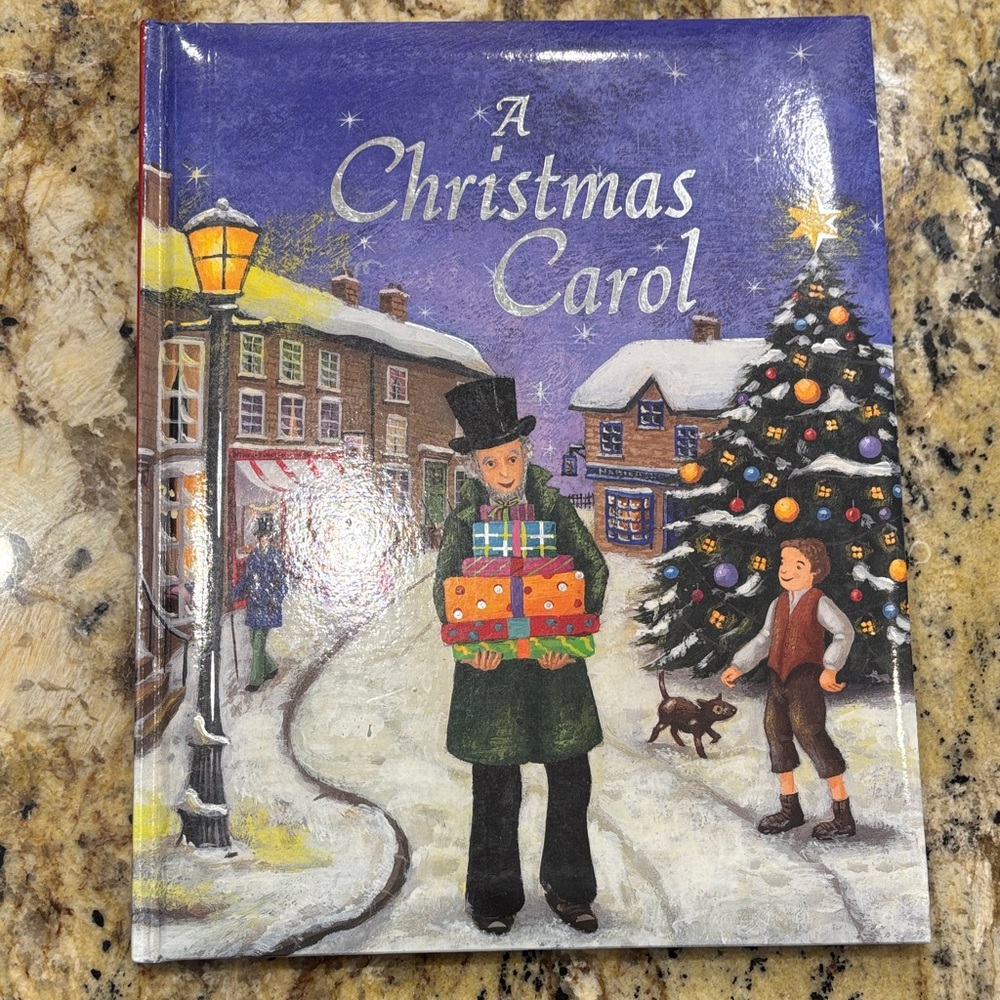 10/$30 A Christmas Carol Hardcover Book